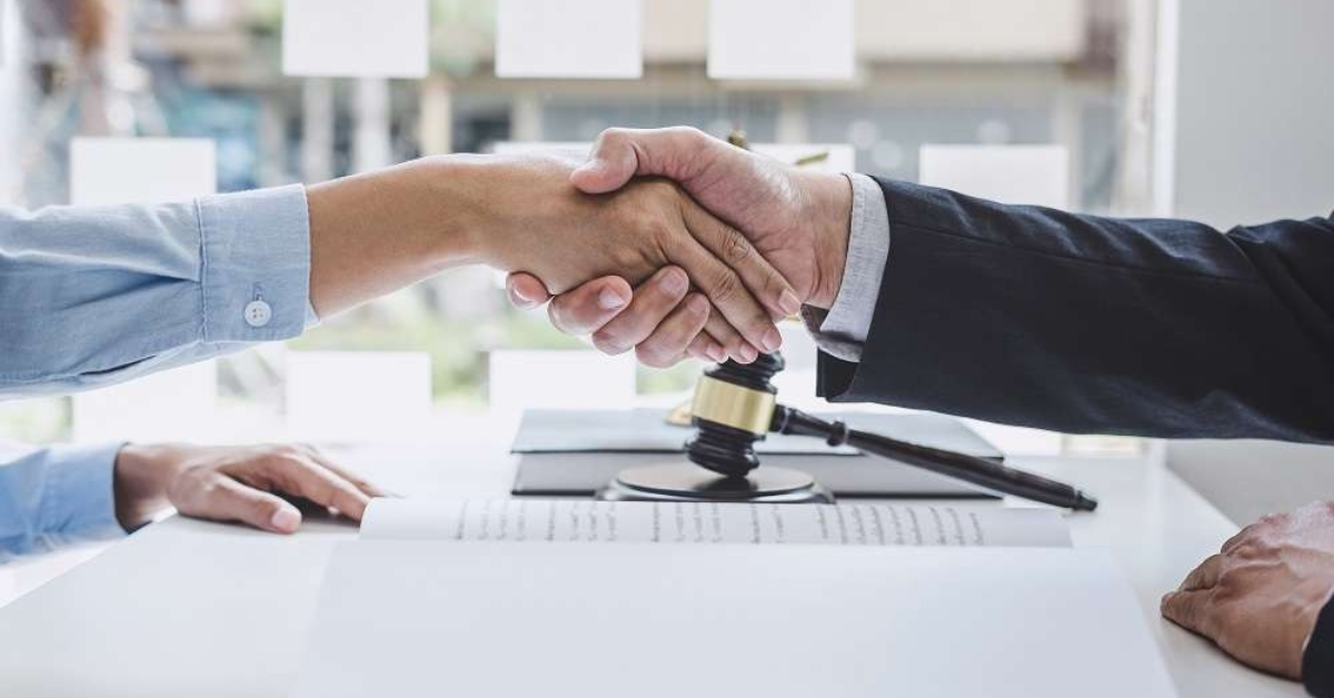 Airport Notary in Montana