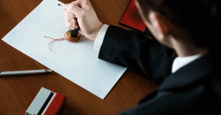Can a Mobile Notary Notarize Electronically?